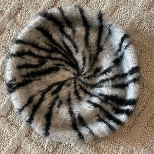 Urban outfitters animal / zebra print beret, NWOT